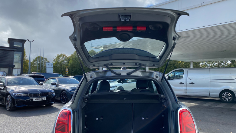 MINI Hatchback 135kW Cooper S Level 2 33kWh 3dr Auto Electric Hatchback